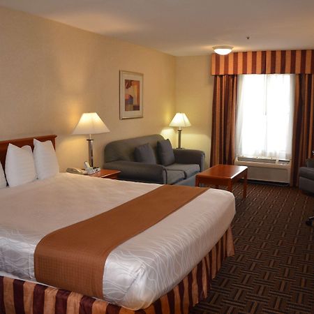 Best Western Norwalk Inn Exterior photo