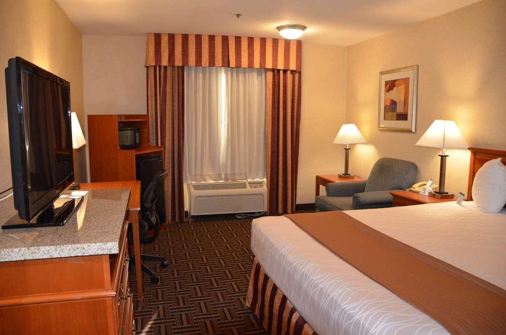 Best Western Norwalk Inn Exterior photo