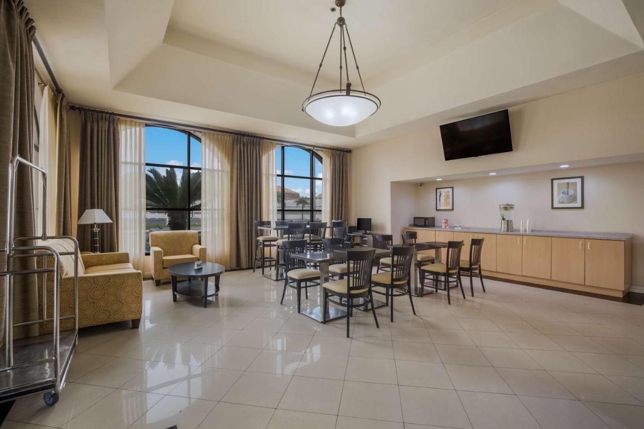 Best Western Norwalk Inn Exterior photo
