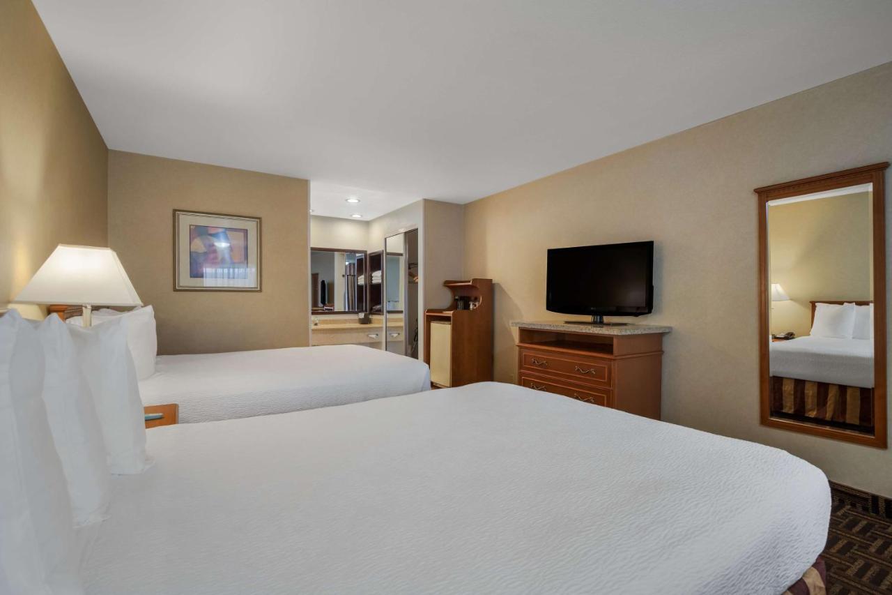 Best Western Norwalk Inn Exterior photo
