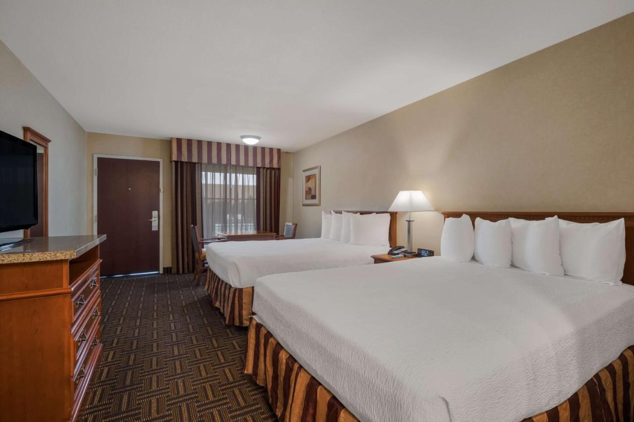 Best Western Norwalk Inn Exterior photo