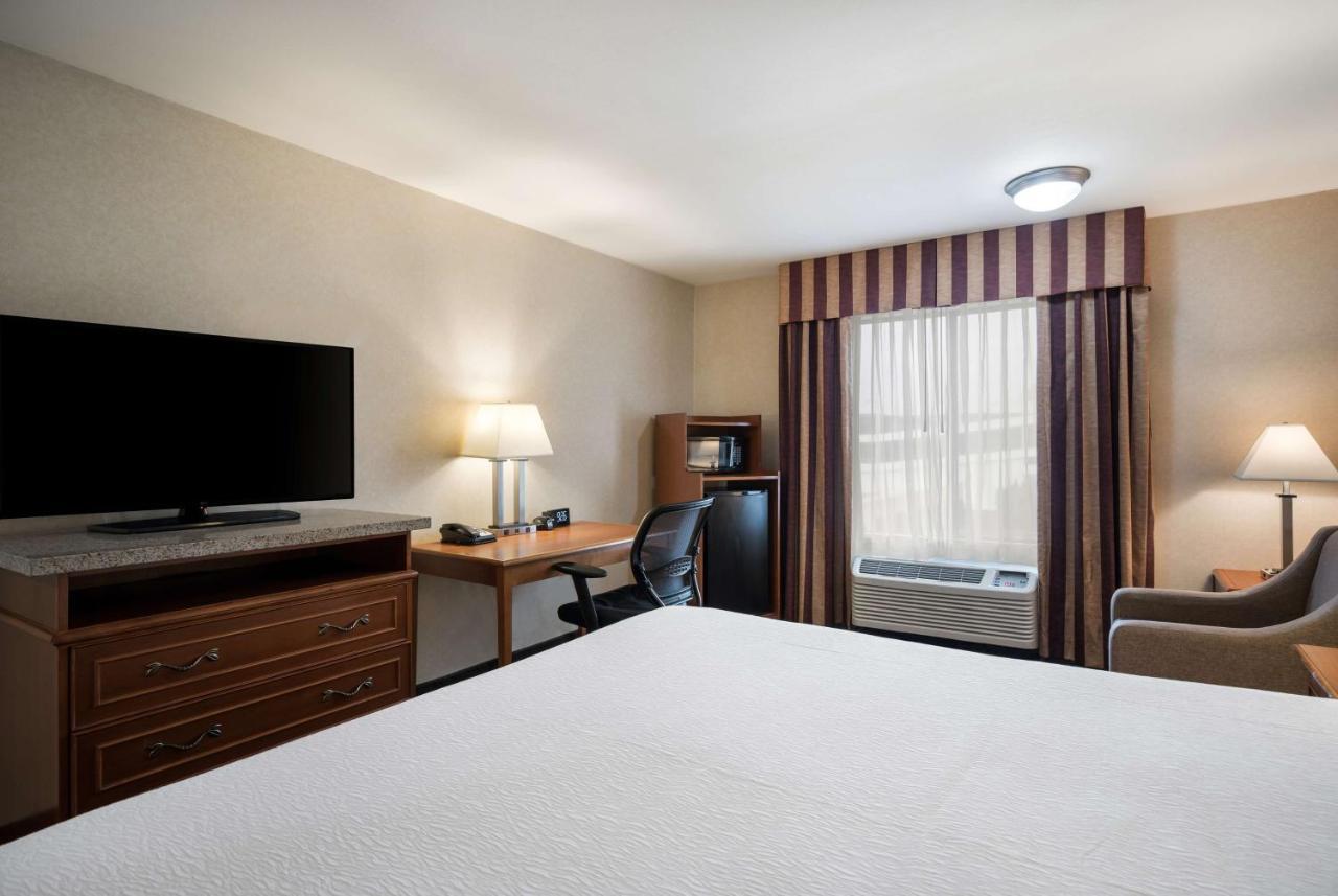 Best Western Norwalk Inn Exterior photo