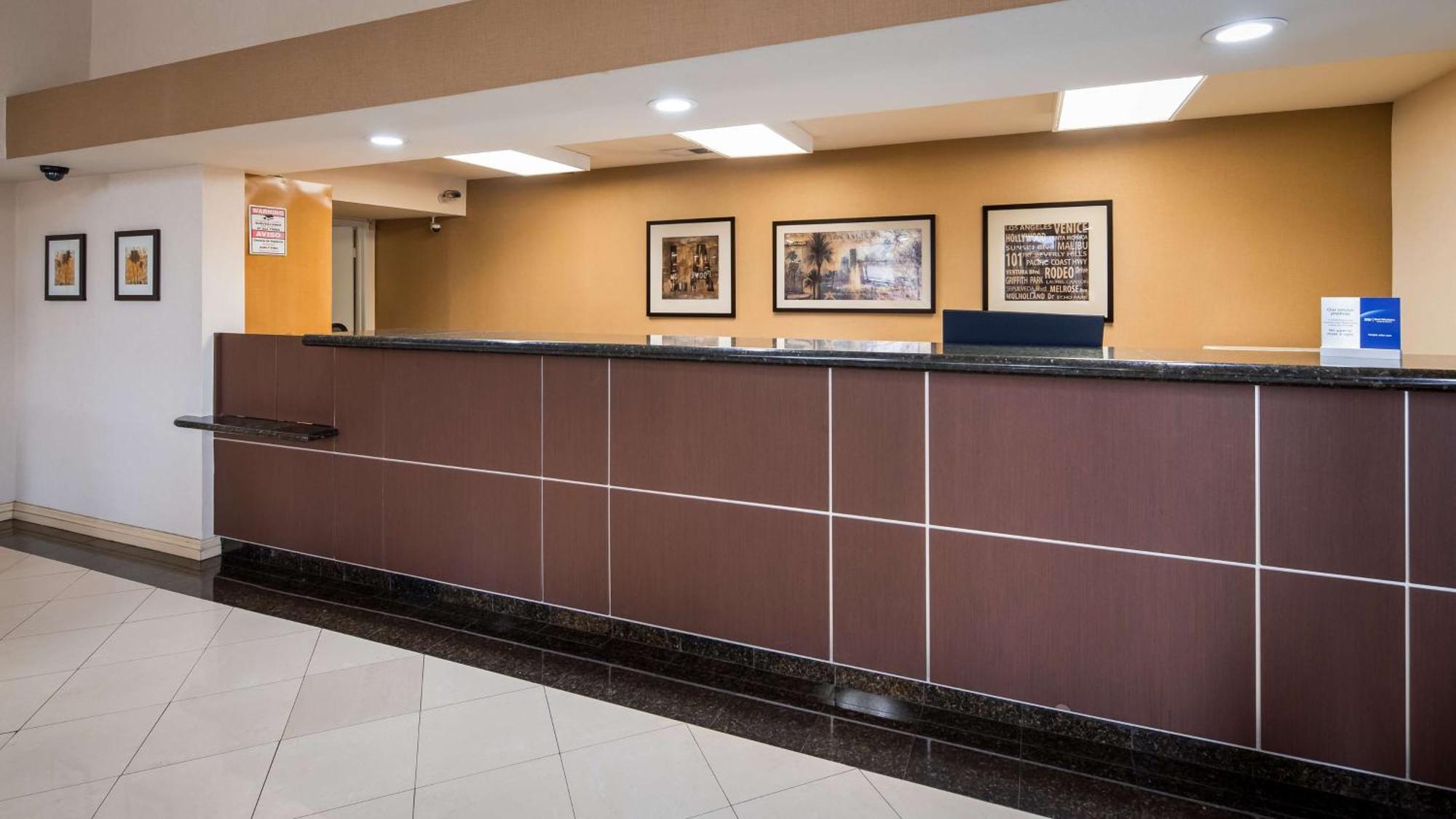 Best Western Norwalk Inn Exterior photo