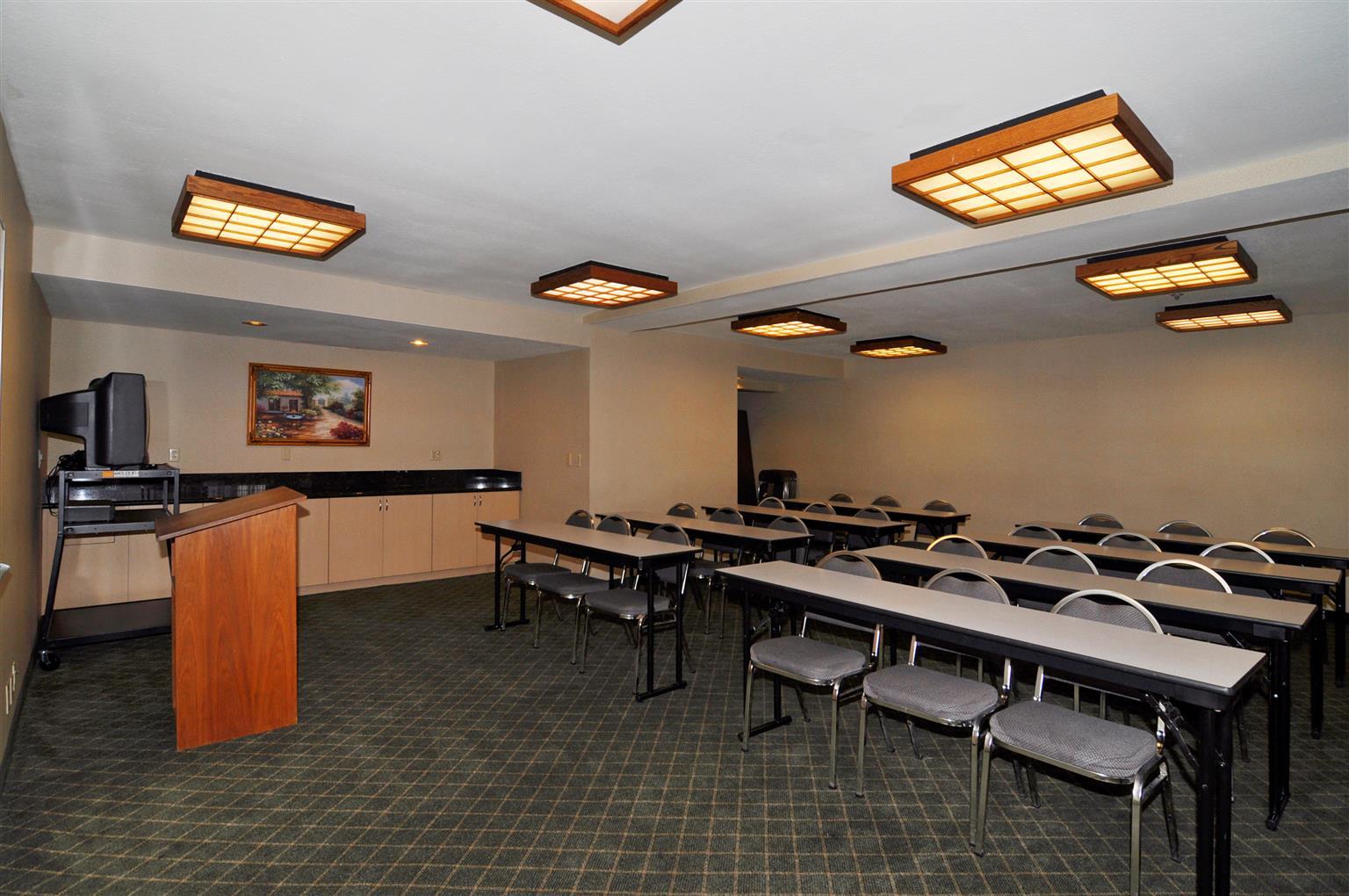 Best Western Norwalk Inn Facilities photo
