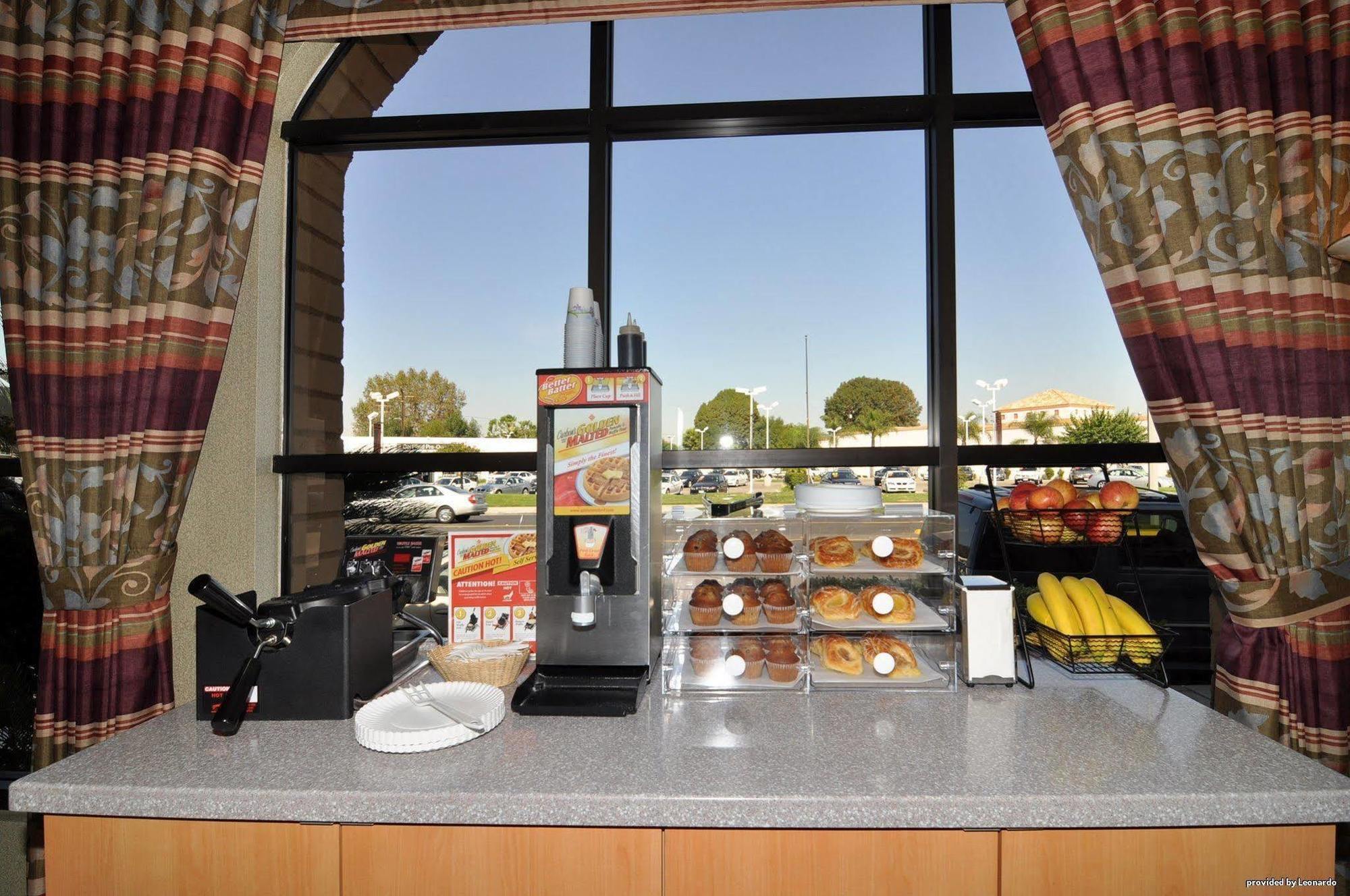 Best Western Norwalk Inn Exterior photo